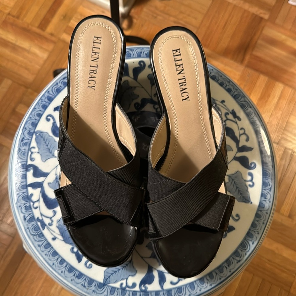 Ellen Tracy platforms